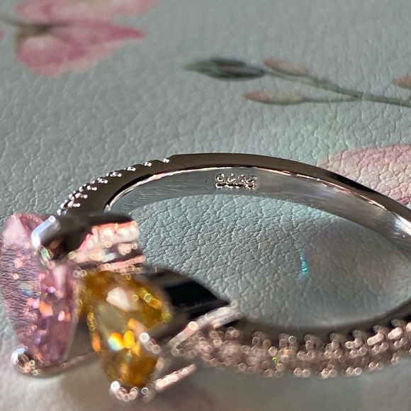 Hearts shaped sterling silver ring 💛💗💍✨ - Picture 6 of 7